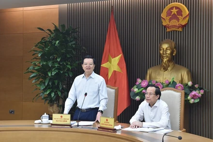 Phó Thủ tướng Mai Văn Chính làm việc với Bộ Dân tộc và Tôn giáo. Ảnh: VGP/Giang Thanh