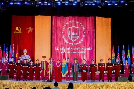 Hình ảnh tại Lễ tốt nghiệp của Trường đại học Kinh tế (Ảnh: Trường đại học Kinh tế)