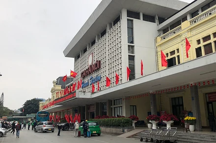 Ga Hà Nội ngày Tết.