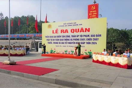 Quán triệt Công điện của Ủy ban nhân dân tỉnh và mệnh lệnh ra quân trấn áp tội phạm của Giám đốc Công an tỉnh Nghệ An.