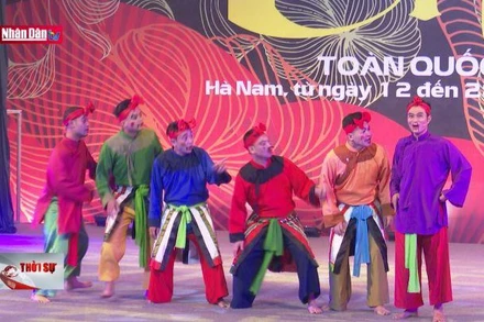 Sân khấu chèo và trăn trở giữ nghề