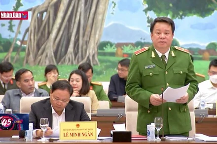 Tạo thuận lợi cho người dân khi sổ hộ khẩu giấy hết hiệu lực