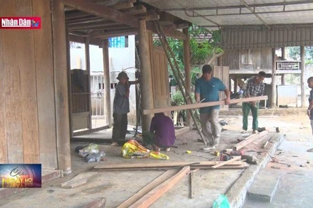 Sớm ổn định cuộc sống cho người dân vùng lũ quét Kỳ Sơn