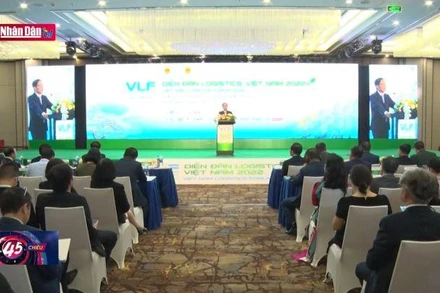 Phát triển dịch vụ logistics gắn kết với các ngành