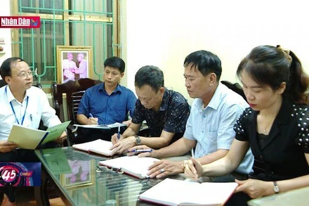 Đổi mới phương thức lãnh đạo của Đảng thông qua công tác cán bộ