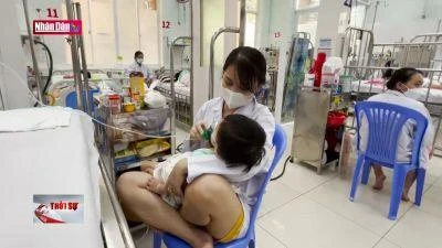 Trẻ mắc bệnh hô hấp tăng mạnh, nhiều bệnh viện quá tải