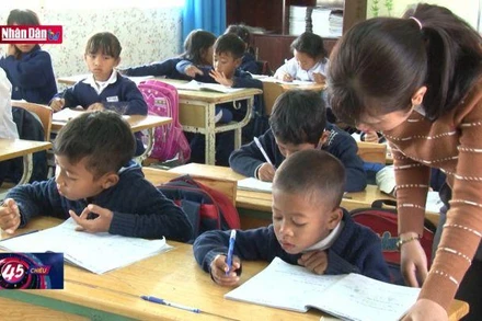 Vượt khó cùng thầy cô