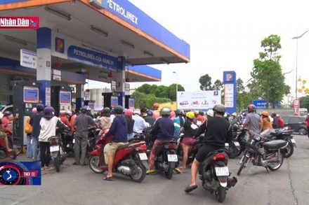 Đủ nguồn cung nhưng chuỗi xăng dầu vẫn… đứt gãy!