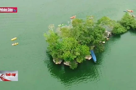 Sắc thu Ba Bể, vẻ đẹp chốn thần tiên