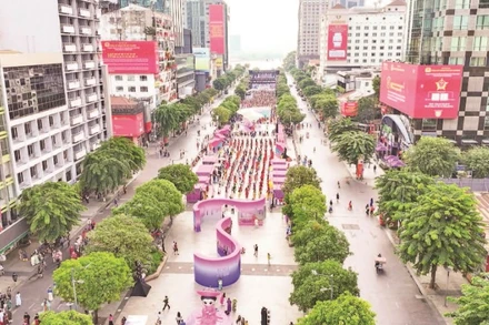 Nhiều hoạt động văn hóa lớn của thành phố được tổ chức tại đường Nguyễn Huệ. (Ảnh CTV)