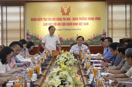 Toàn cảnh buổi làm việc. 