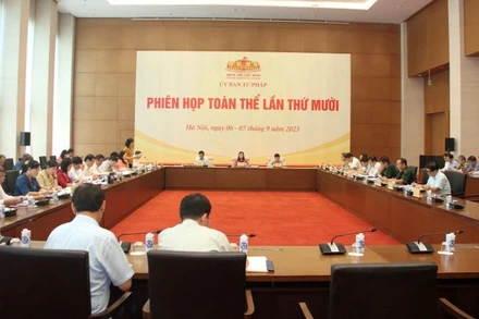 Toàn cảnh phiên họp.