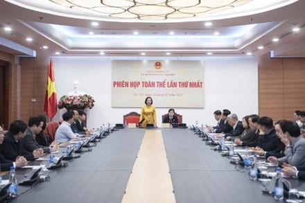 Toàn cảnh phiên họp.