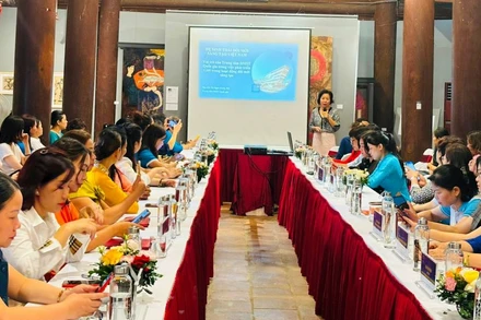 Quang cảnh buổi hội thảo.