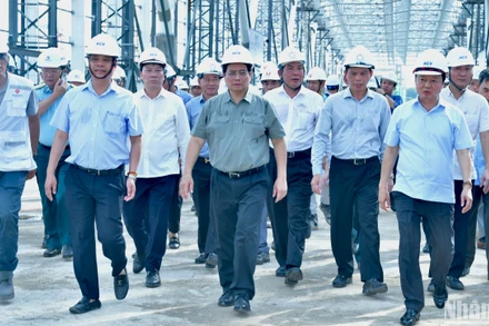 Thủ tướng Phạm Minh Chính tới thị sát công trình Nhà ga hành khách T3 Cảng hàng không quốc tế Tân Sơn Nhất.