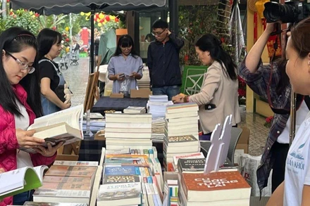 Phiên chợ khuyến đọc lần thứ 5 thu hút nhiều bạn trẻ quan tâm