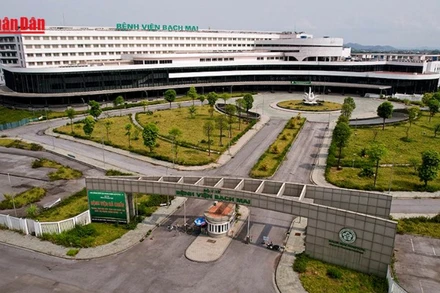 [Video] Khẩn trương đưa cơ sở 2 của bệnh viện Bạch Mai và Việt Đức vào hoạt động