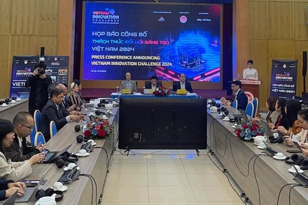 Quang cảnh họp báo.