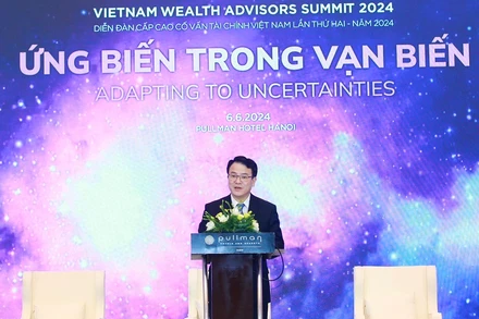 Thứ trưởng Kế hoạch và Đầu tư Trần Quốc Phương phát biểu tại Diễn đàn.