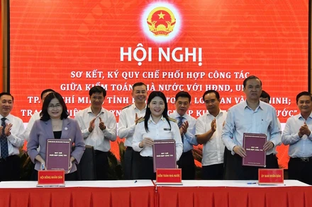 Lãnh đạo Kiểm toán Nhà nước và các địa phương ký Quy chế phối hợp công tác 