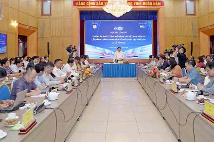 Quang cảnh họp báo.