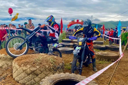 Giải đua mô-tô địa hình tỉnh Lai Châu lần thứ nhất năm 2023 thu hút 70 vận động viên tham gia.
