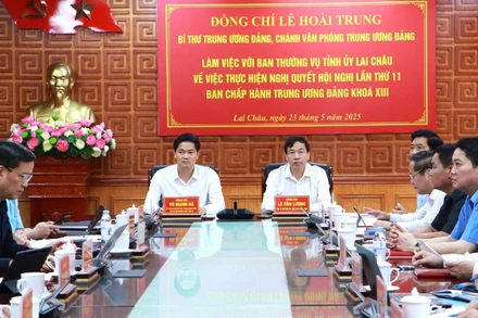 Đại biểu tỉnh Lai Châu tại buổi làm việc.