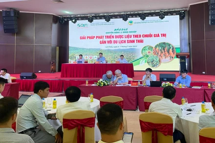 Trên 150 đại biểu thuộc các tỉnh, thành phố trong cả nước, các bộ, ngành, đơn vị, doanh nghiệp tham dự diễn đàn.