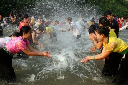 Lễ hội Then Kin Pang của người Thái trắng ở Lai Châu lần đầu tiên được tổ chức ở quy mô cấp tỉnh.