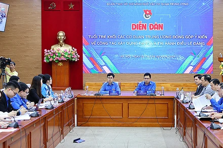 Toàn cảnh Diễn đàn.
