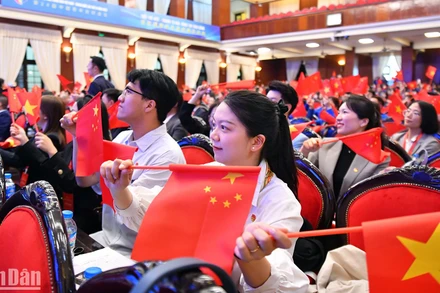 Các đại biểu thanh niên 2 nước tại chương trình.