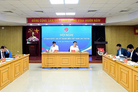 Toàn cảnh hội nghị.