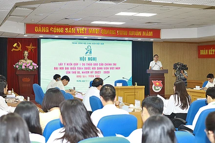 Toàn cảnh hội nghị.