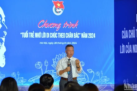 Phó Giáo sư, Tiến sĩ Nguyễn Quốc Bảo trình bày về hoàn cảnh ra đời, nội dung cốt lõi của Di chúc Chủ tịch Hồ Chí Minh.