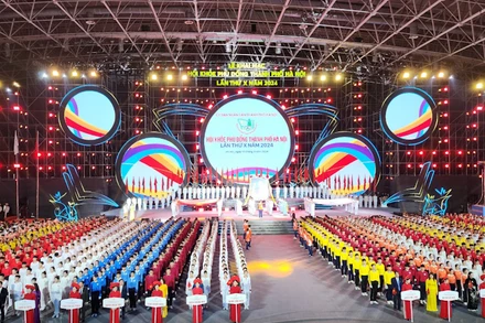 Quang cảnh lễ khai mạc.