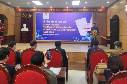 Quang cảnh buổi lễ trao giải.