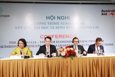 Các đại biểu dự Hội nghị.