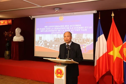 Đại sứ Việt Nam tại Pháp Đinh Toàn Thắng phát biểu tại Lễ kỷ niệm 50 năm ký kết Hiệp định Paris về chấm dứt chiến tranh và lập lại hòa bình ở Việt Nam.