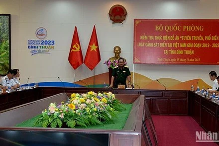 Đoàn công tác Bộ Quốc phòng làm việc với UBND tỉnh Bình Thuận kiểm tra thực hiện Ðề án “Tuyên truyền, phổ biến Luật Cảnh sát biển Việt Nam giai đoạn 2019-2023”.