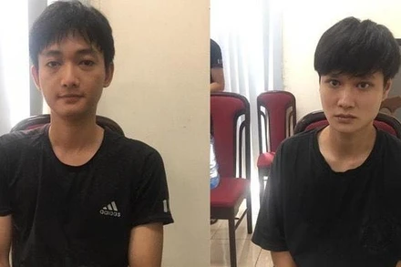 Hai đối tượng Dũng (trái) và Hưởng vừa bị khởi tố.