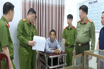 Một trong hai đối tượng của vụ án tại Cơ quan điều tra.