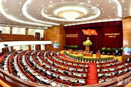 Quang cảnh Hội nghị Trung ương giữa nhiệm kỳ khóa XIII. (Ảnh: ĐĂNG KHOA)