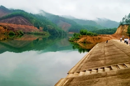 Một số công trình, dự án trên địa bàn tỉnh Thái Nguyên bị 8 bị can mượn danh, mạo danh phóng viên tìm hiểu sai sót nhằm mục đích trục lợi.