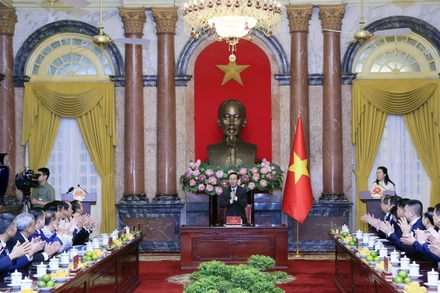 Chủ tịch nước Võ Văn Thưởng gặp mặt đoàn đại biểu Tổng Hội Nông nghiệp và Phát triển nông thôn Việt Nam. (Ảnh: Thống Nhất/TTXVN)