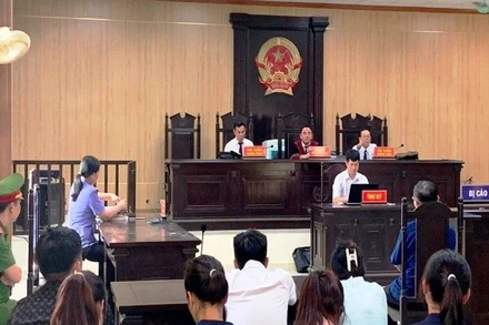 Quang cảnh phiên xét xử.