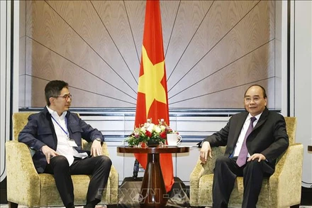 Chủ tịch nước Nguyễn Xuân Phúc tiếp Chủ tịch Phòng Thương mại và Công nghiệp Indonesia Arsjad Rasjid. (Ảnh: Thống Nhất/TXVN)