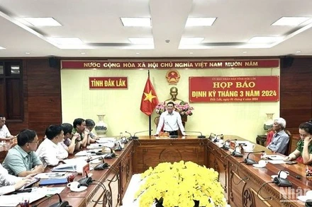 Quang cảnh buổi họp báo.