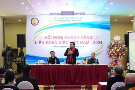 Lãnh đạo Liên đoàn Xiếc Việt Nam phát biểu tại Hội nghị khách hàng năm 2024.