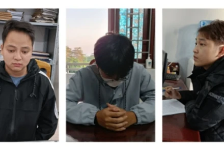 Đối tượng Ngô Đức Hạ (ngoài cùng bên trái) cùng các đối tượng bị bắt trong đường dây tổ chức đánh bạc và đánh bạc