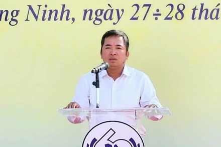 Ông Nguyễn Thanh Tùng, Phó Giám đốc Sở Văn hóa và Thể thao, Trưởng ban Hội thi phát biểu khai mạc.